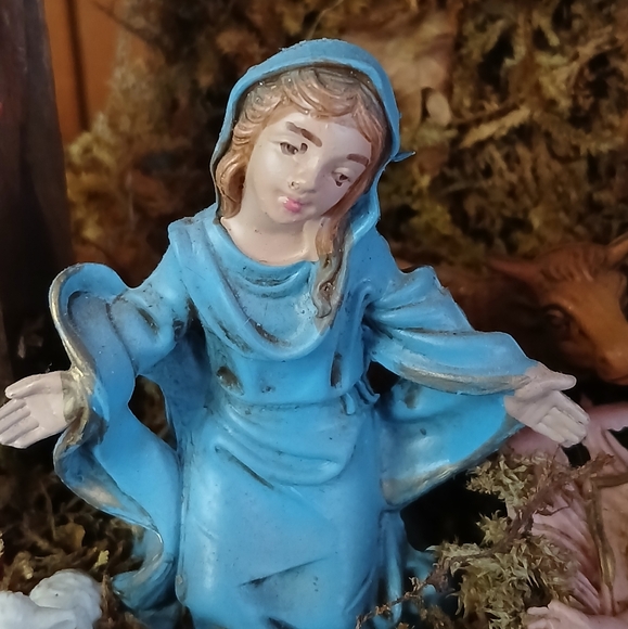 Vintage Italian Nativity Creche Manger Set - Picture 6 of 16